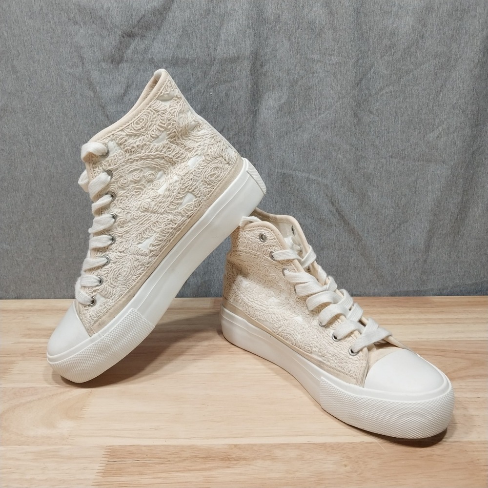 American Eagle High Top Sneaker Womens Crocheted Lace Platform 7 Cream